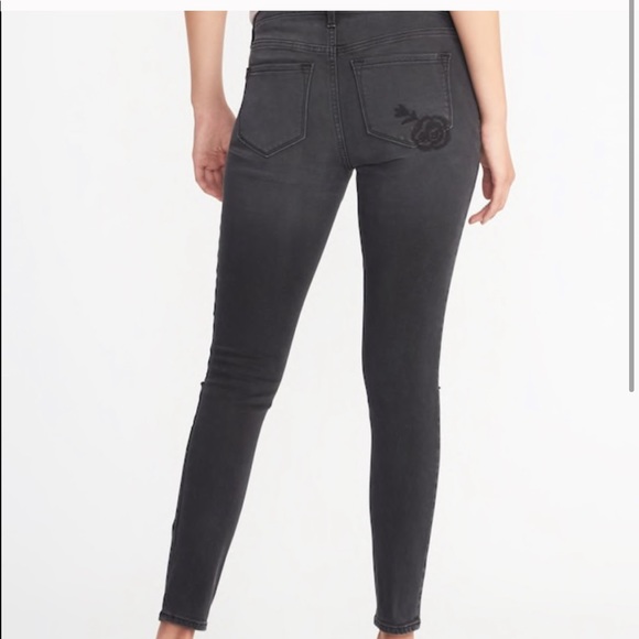 Old Navy Rockstar Super Skinny Black Jeans Floral - Picture 2 of 11